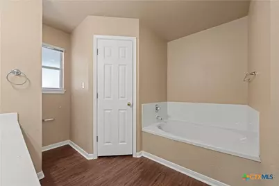 303 Grizzly Trail, Harker Heights, TX 76548 - Photo 9