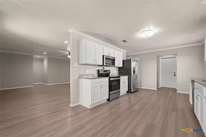 10805 Snow Pea Drive, Waco, TX 76708 - Photo 5