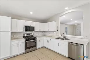 505 Washington Square Dr, Leander, TX 78641 - Photo 19