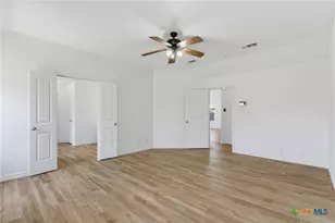 2604 Montague County Dr, Killeen, TX 76549 - Photo 7