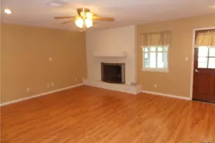 1309 Azalea Ln, New Braunfels, TX 78130 - Photo 7