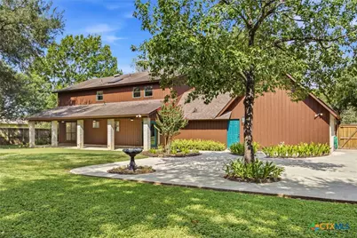 221 Montwood, Seguin, TX 78155 - Photo 37