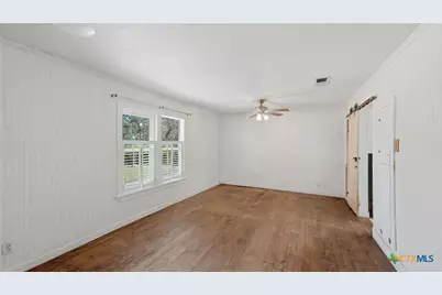 4821 Fm 467, Seguin, TX 78155 - Photo 17