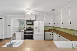 4821 FM467, Seguin, TX 78155 - Photo 9