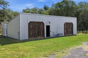 4821 FM467, Seguin, TX 78155 - Photo 37
