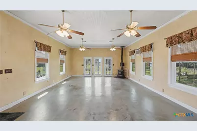 4821 Fm 467, Seguin, TX 78155 - Photo 3