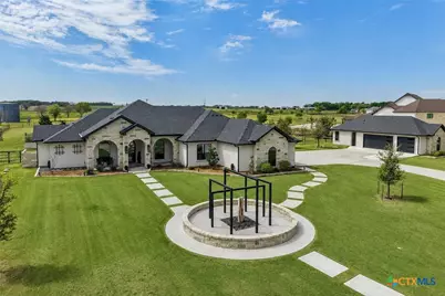 173 Via Lago, Belton, TX 76513 - Photo 1