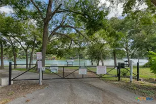 331 River Bend Dr, New Braunfels, TX 78130 - Photo 37