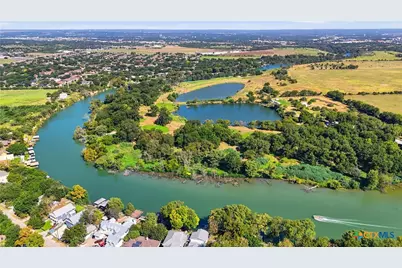 331 River Bend Drive, New Braunfels, TX 78130 - Photo 45