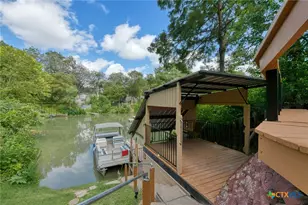 331 River Bend Dr, New Braunfels, TX 78130 - Photo 3
