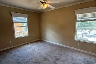 320 Mill St, San Marcos, TX 78666 - Photo 5