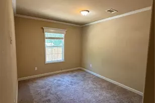 320 Mill St, San Marcos, TX 78666 - Photo 9
