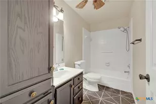 961 Woodrow Cir, New Braunfels, TX 78130 - Photo 17