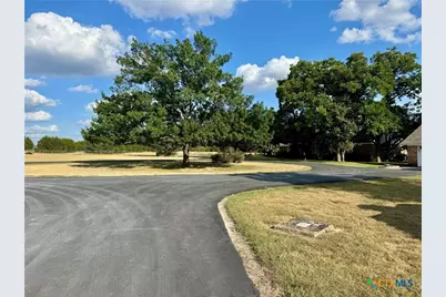 2718 County Road 208, Lampasas, TX 76550 - Photo 15