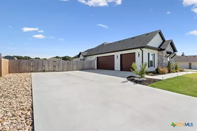 5244 Camargue Drive, Belton, TX 76513 - Photo 3