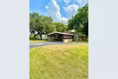 1840 Loop 522, Ganado, TX 77962 - Photo 5