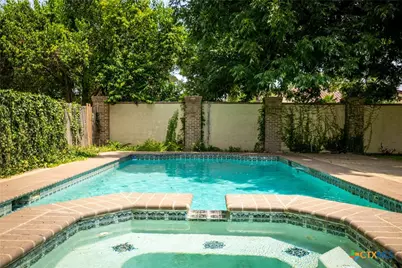 390 S Guenther Avenue, New Braunfels, TX 78130 - Photo 25