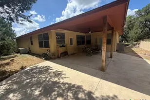 270 Delanoy Dr, Canyon Lake, TX 78133 - Photo 5