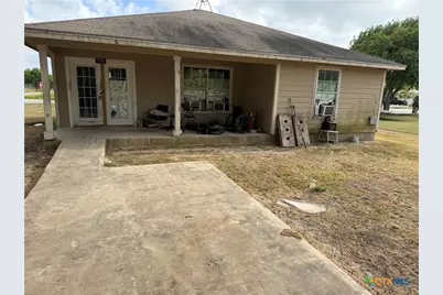 602 W Dallas Avenue, Seadrift, TX 77983 - Photo 1