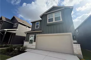 870 Casetta Trl, New Braunfels, TX 78130 - Photo 3