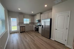 870 Casetta Trl, New Braunfels, TX 78130 - Photo 13