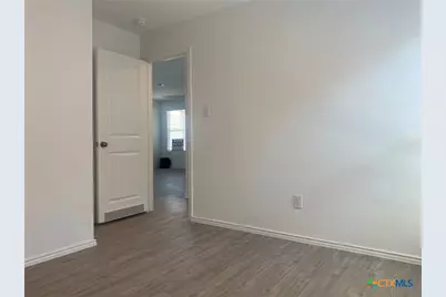 7102 Satellite Way, San Antonio, TX 78252 - Photo 5