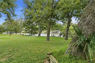 721 Ridgeroad Dr, New Braunfels, TX 78130 - Photo 23
