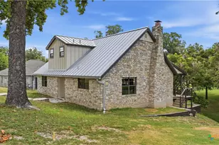 721 Ridgeroad Dr, New Braunfels, TX 78130 - Photo 1