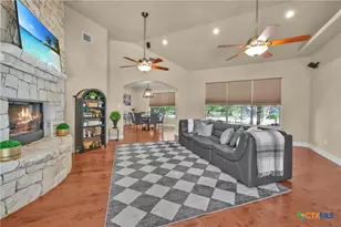 10319 Oak Forest Way, New Braunfels, TX 78132 - Photo 13
