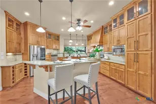 10319 Oak Forest Way, New Braunfels, TX 78132 - Photo 19
