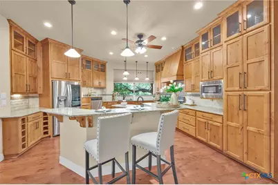 10319 Oak Forest Way, New Braunfels, TX 78132 - Photo 19