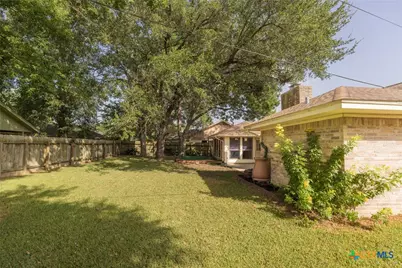 410 Paisano Drive, Victoria, TX 77904 - Photo 5