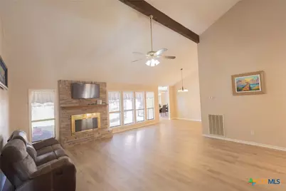 410 Paisano Drive, Victoria, TX 77904 - Photo 9