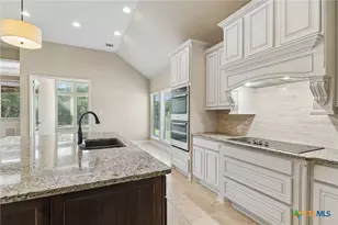 975 Wilderness Oaks, New Braunfels, TX 78132 - Photo 17