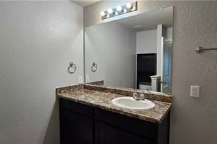 1024S Sandwell Ct, Seguin, TX 78155 - Photo 7