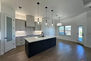 800 Eagle Hts Dr, Salado, TX 76571 - Photo 11