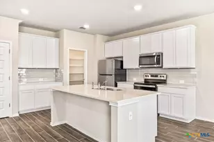 2521 Ayers Dr, Seguin, TX 78155 - Photo 29