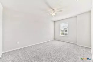 2521 Ayers Dr, Seguin, TX 78155 - Photo 9