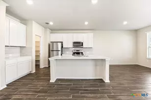 2521 Ayers Dr, Seguin, TX 78155 - Photo 19