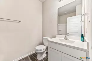 2521 Ayers Dr, Seguin, TX 78155 - Photo 21