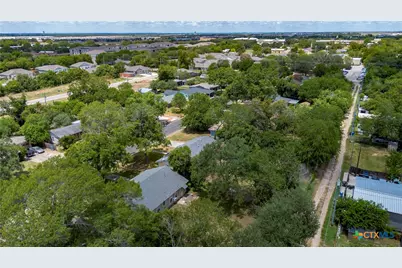 437 Wallace Street, Seguin, TX 78155 - Photo 31