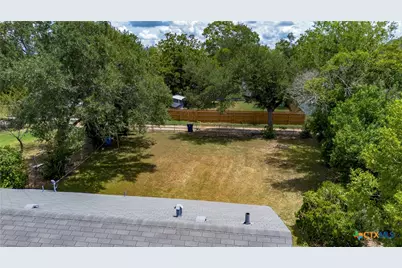437 Wallace Street, Seguin, TX 78155 - Photo 23