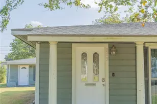 313 3rd St, Cuero, TX 77954 - Photo 3