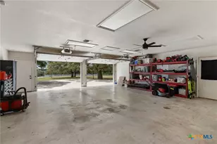 172 Meadow Lake Dr, Seguin, TX 78155 - Photo 29