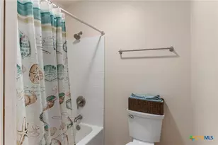 172 Meadow Lake Dr, Seguin, TX 78155 - Photo 25