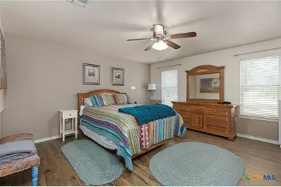 172 Meadow Lake Drive, Seguin, TX 78155 - Photo 17