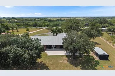 172 Meadow Lake Drive, Seguin, TX 78155 - Photo 39