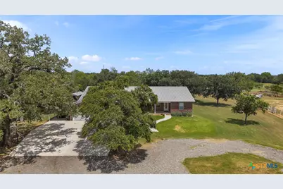 172 Meadow Lake Drive, Seguin, TX 78155 - Photo 37