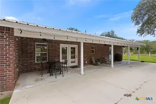 172 Meadow Lake Dr, Seguin, TX 78155 - Photo 33