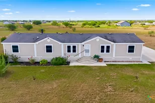 730 Shady Holw Rd, Victoria, TX 77904 - Photo 3